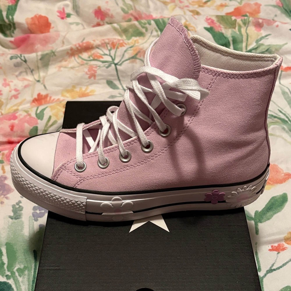 Converse Light Pink Floral High-Tops - Picture 6 of 11